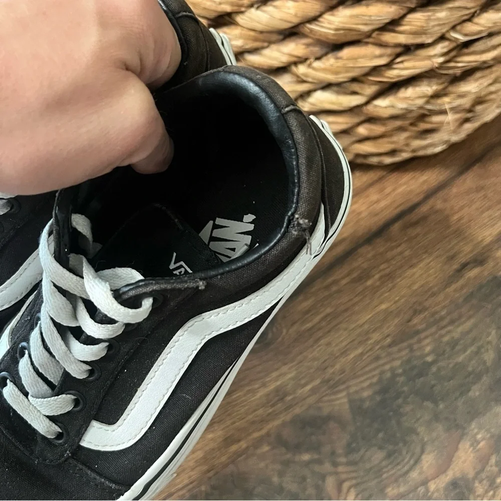 Vans Ward Black White Skate Shoes Canvas Sneakers - Women's 7